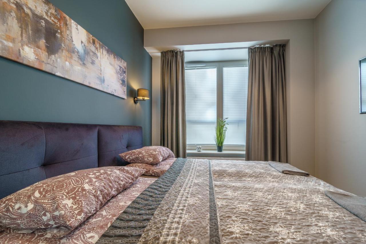 Bright And Charming- Golden Apartments- City Center&S18 Warszawa Exteriör bild