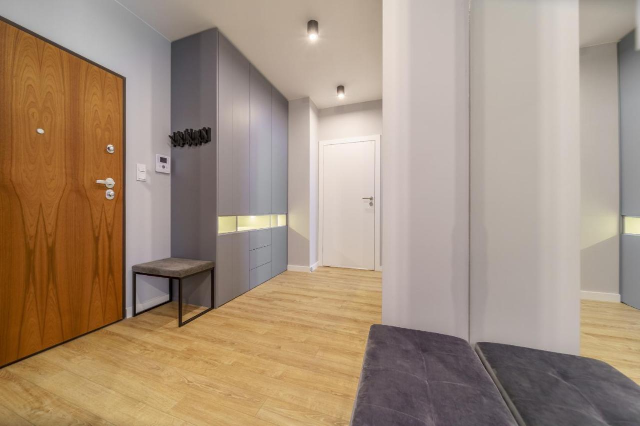 Bright And Charming- Golden Apartments- City Center&S18 Warszawa Exteriör bild