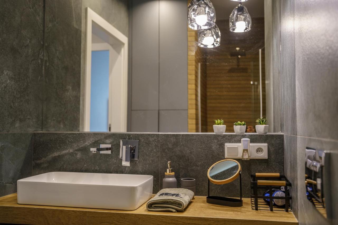 Bright And Charming- Golden Apartments- City Center&S18 Warszawa Exteriör bild