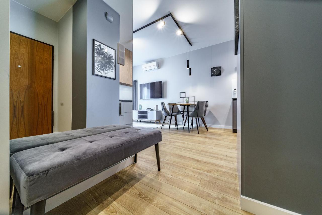 Bright And Charming- Golden Apartments- City Center&S18 Warszawa Exteriör bild